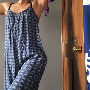 Aerie flowy jumpsuit with POCKETS!